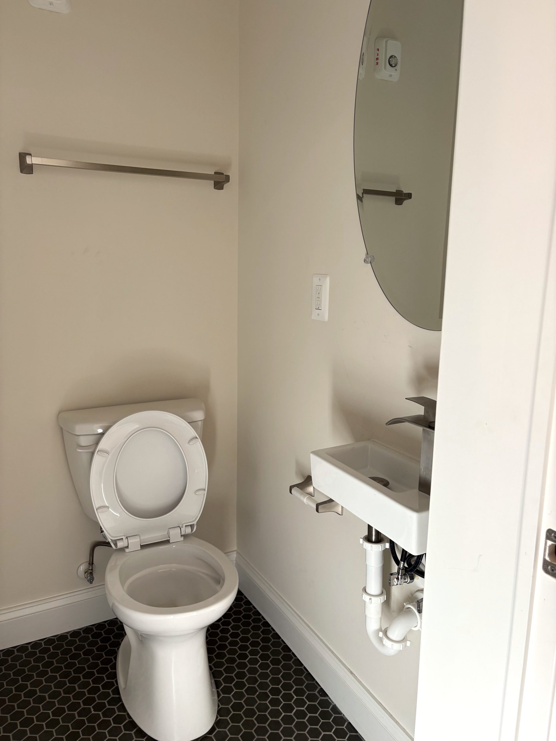 bathroom 2 (best)